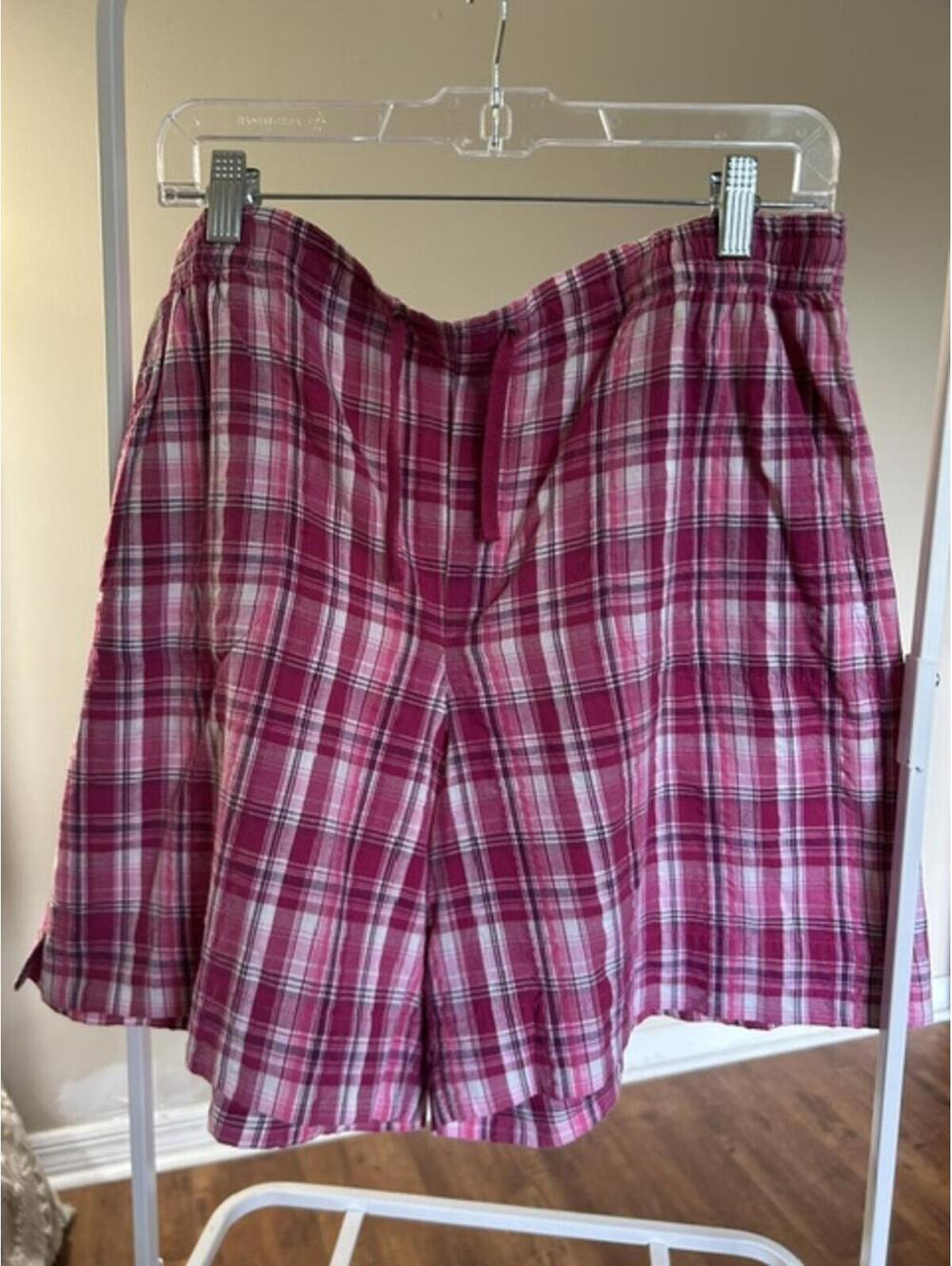 White Stag Ladies Pink Plaid Cotton Shorts Size Large
